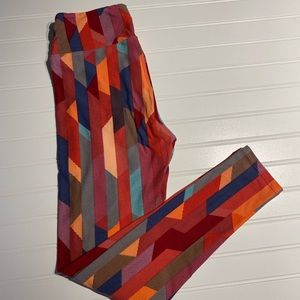 LulaRoe leggings One size Fall colors Bright Patterns Colorful OS size 2-10 Red